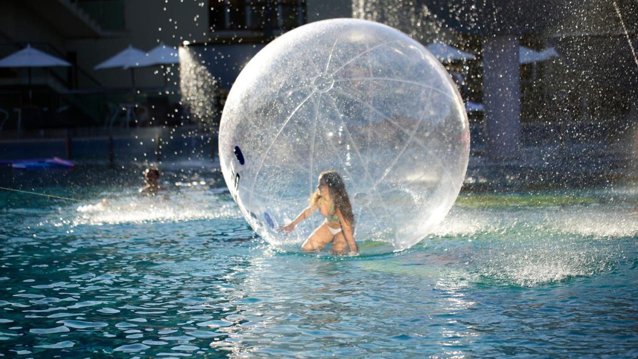 Recanto Cataratas - Thermas, Resort E Convention Foz do Iguacu Exterior photo A water ball
